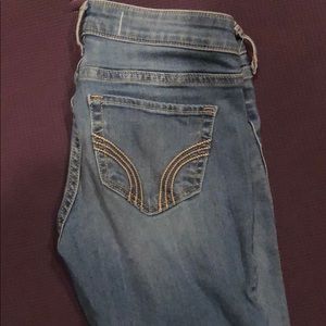 Hollister jeans size 3